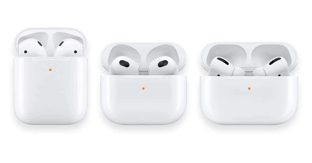 airpods flashing orange